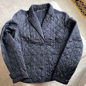 Ideal blazer as the weather gets colder